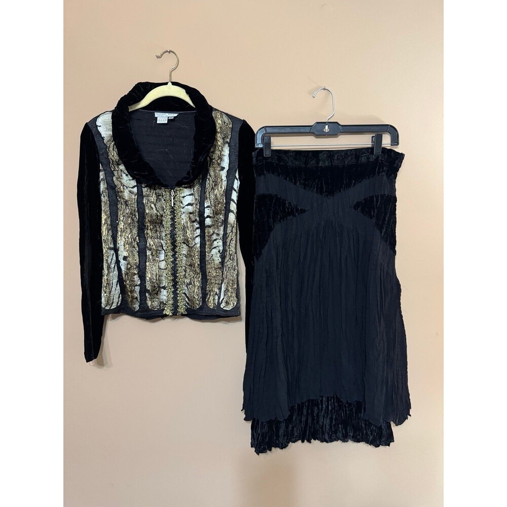 Vtg Alberto Makali Black crushed velvet jacket/skirt animal boho whimsy goth art